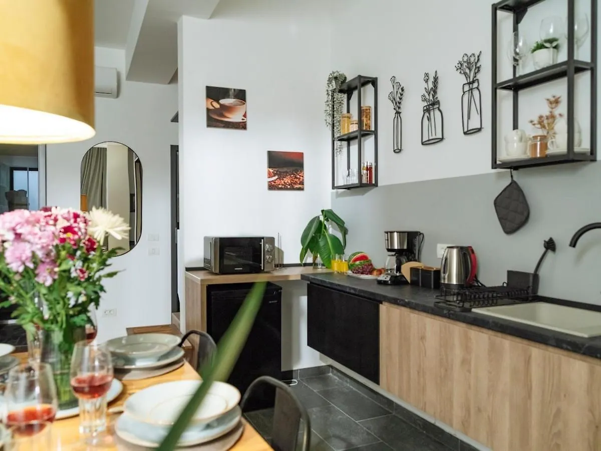 Central 23 Apartment - New Building & Parking بوخارست
